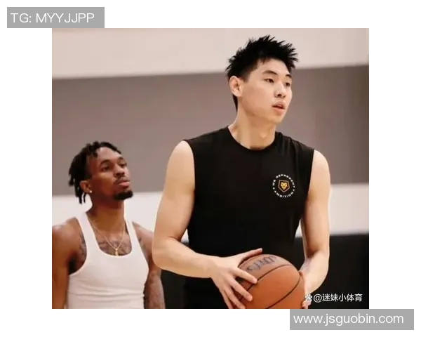 篮网球星膝盖受伤，将进行长期休战