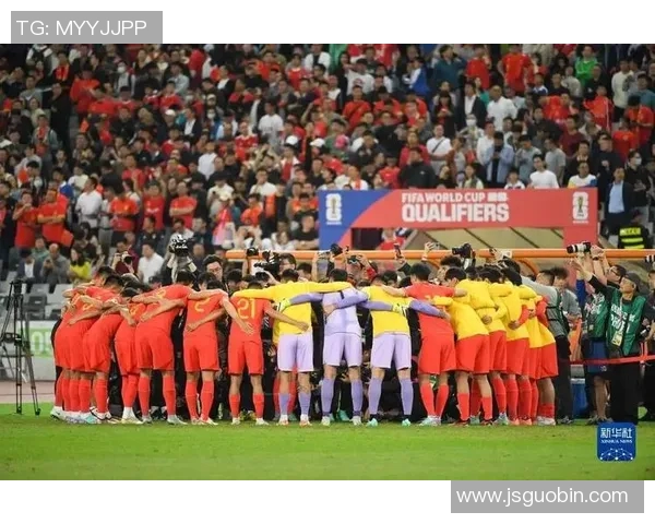 男足迎战澳大利亚全力以赴争取胜利展现团队精神与竞技状态