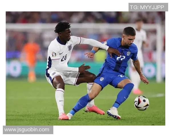 凯恩的足球传奇之路：从青涩少年到世界顶级前锋的成长历程