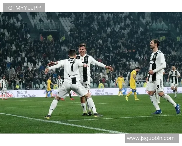 尤文图斯与费伦兹的激烈对决展现意甲赛场的精彩与魅力 尤文图斯与费伦兹的激烈对决展现意甲赛场的精彩与魅力